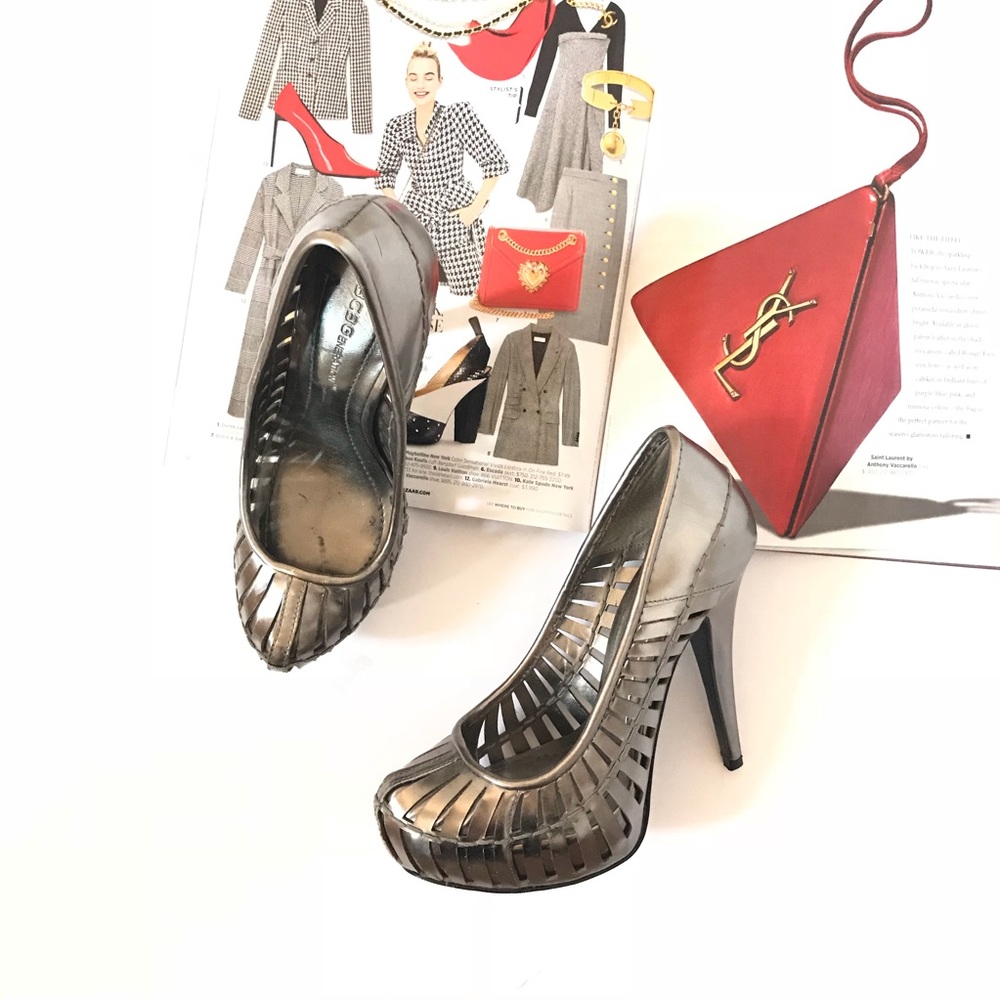 Bcbgeneration Gray Metallic Cutout Platform Pumps - image 1